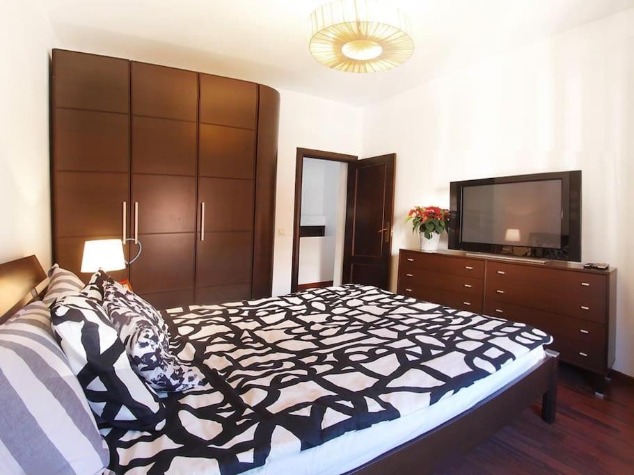 Vip House Rentals, Entire In Old Town Apartamento *